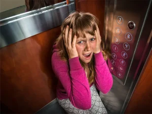 تنگنا هراسی